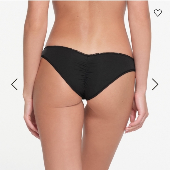 SKIMS-Fits EveryBody " PICOT TRIM TANGA" - Picture 3 of 5